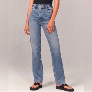 Abercrombie & Fitch The '90s Straight Ultra High Rise Jean Curve Love In Medium